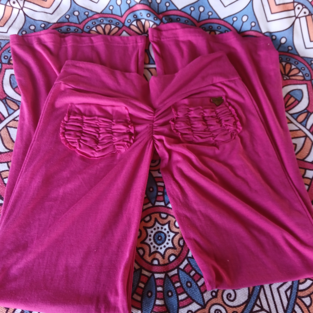 Stylish Pants with Ruched Pockets
